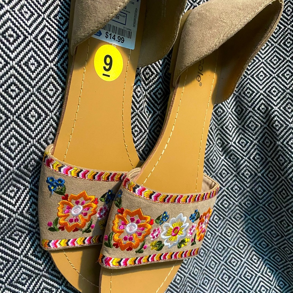 Women’s Strapless Sandals